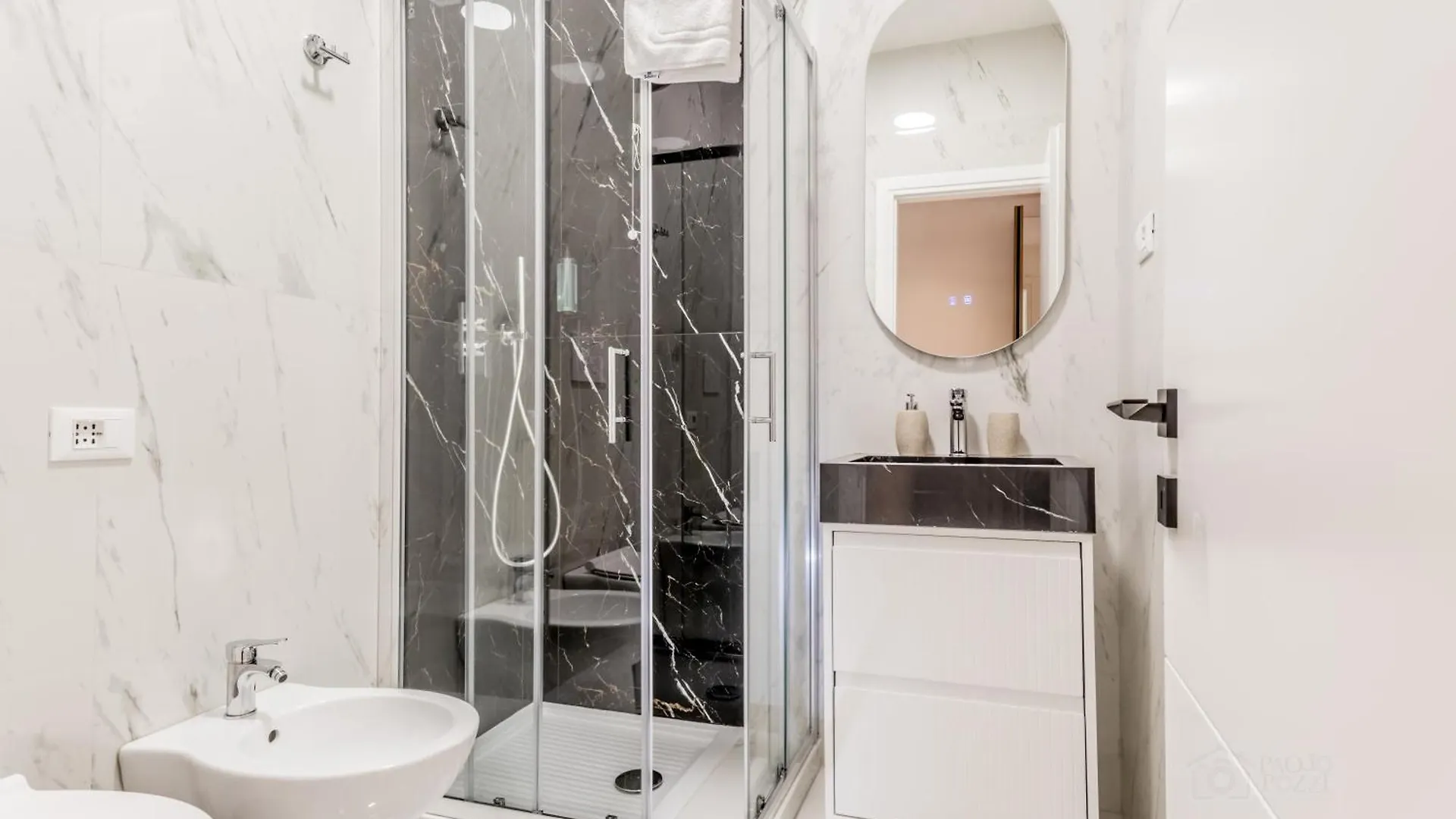 Coliseum Sweet Guest House Rome Italy
